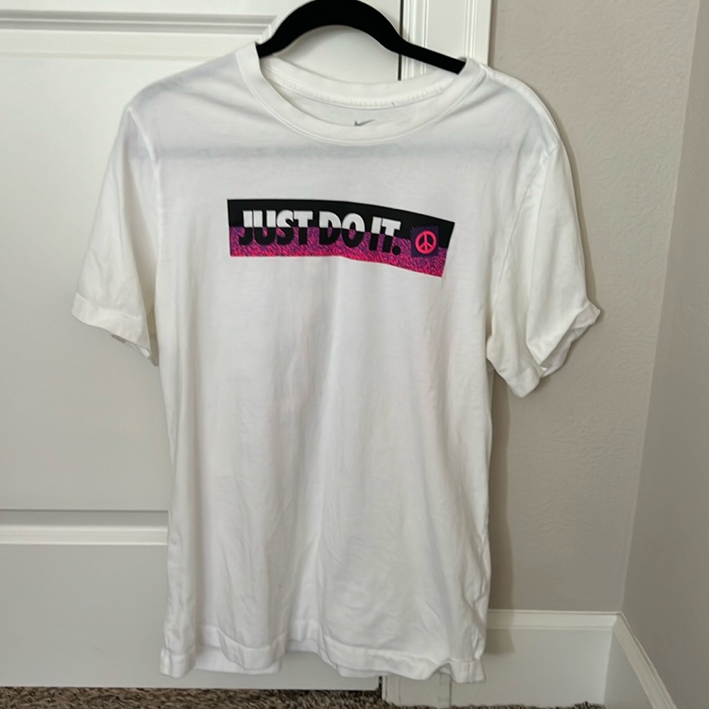 Men’s Nike T-shirt